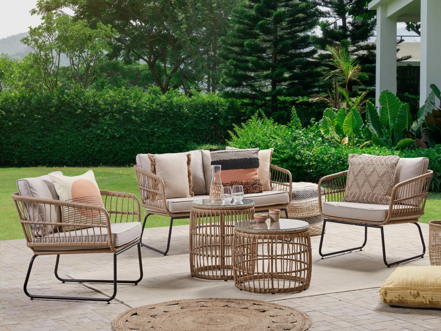 Gartenmöbel Set Rattan 4-Sitzer Auflagen Beige RAVELLO – Bild 2