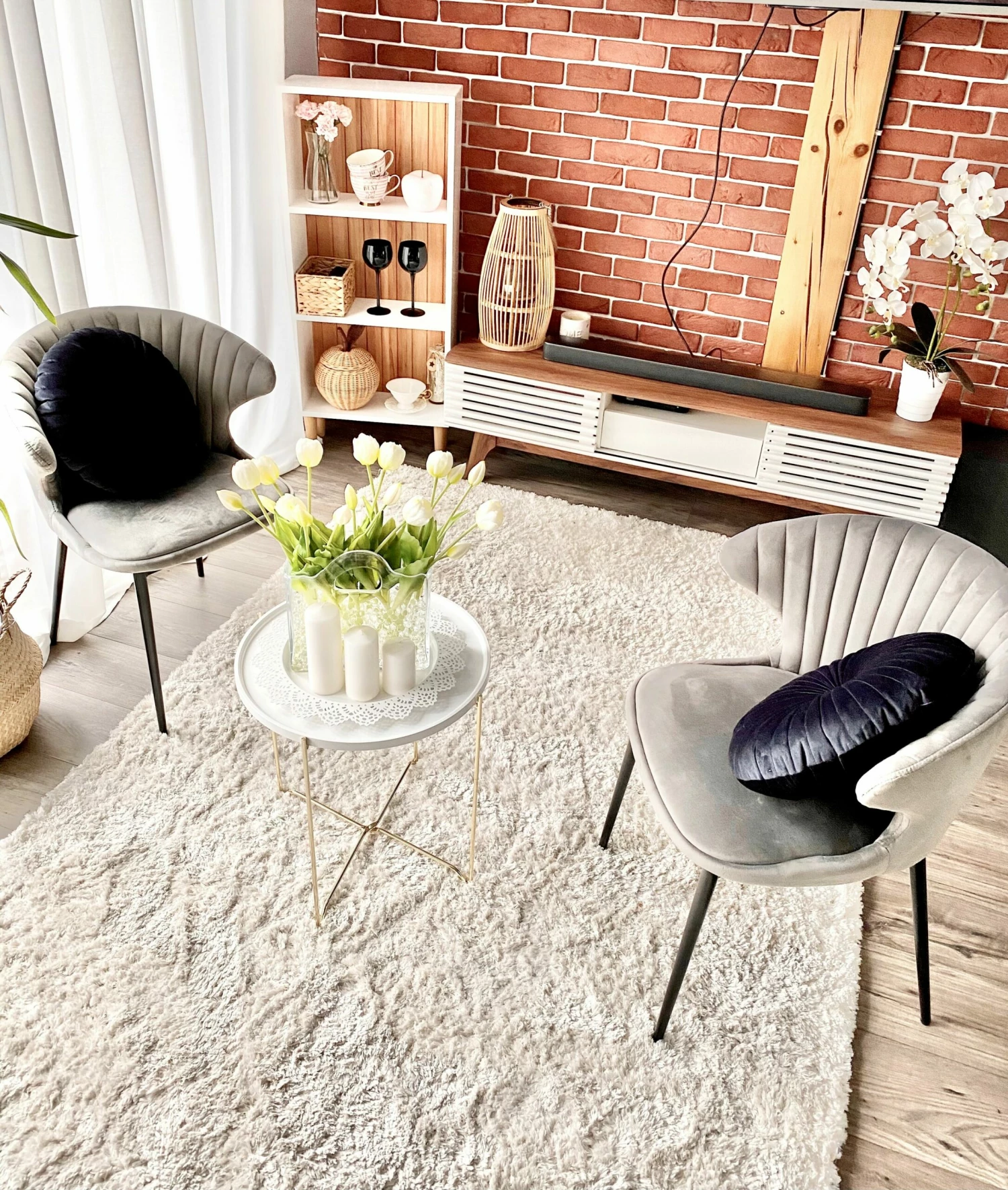 TV-Möbel Dunkler Holzfarbton / Weiß Mit Schublade 149 X 35 X 44 Cm DETROIT – Bild 5