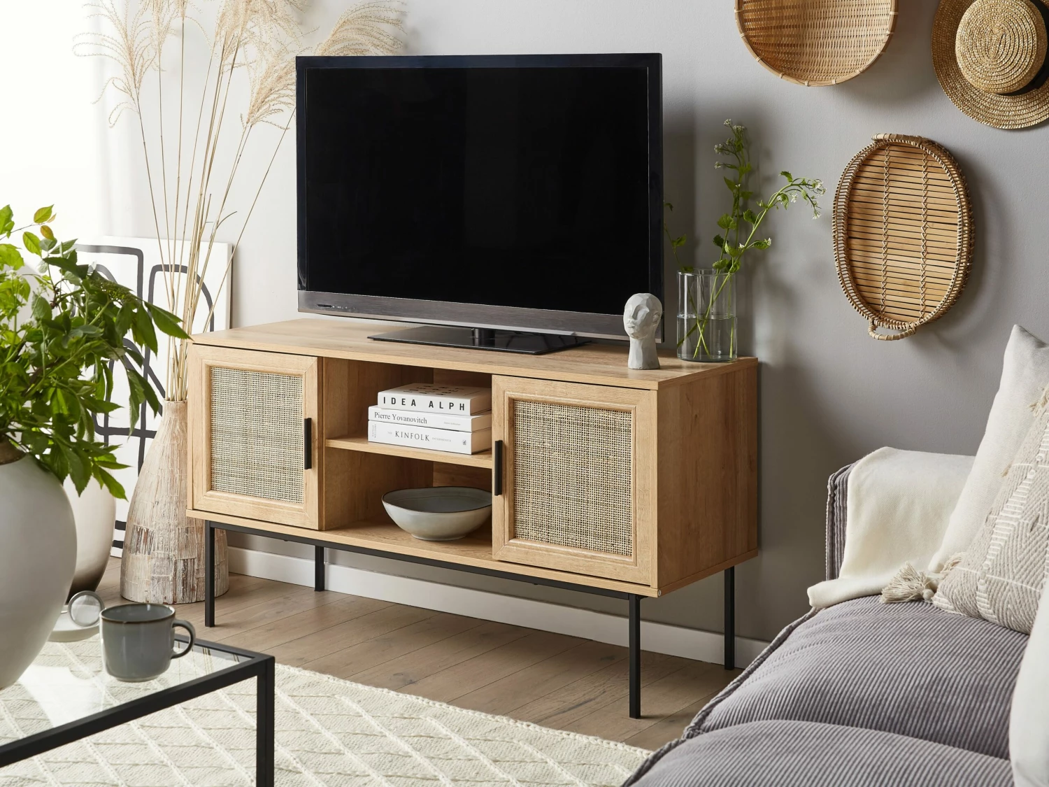 TV-Möbel Heller Holzfarbton Rattan-Türen 120 X 39 X 63 Cm PASCO – Bild 2