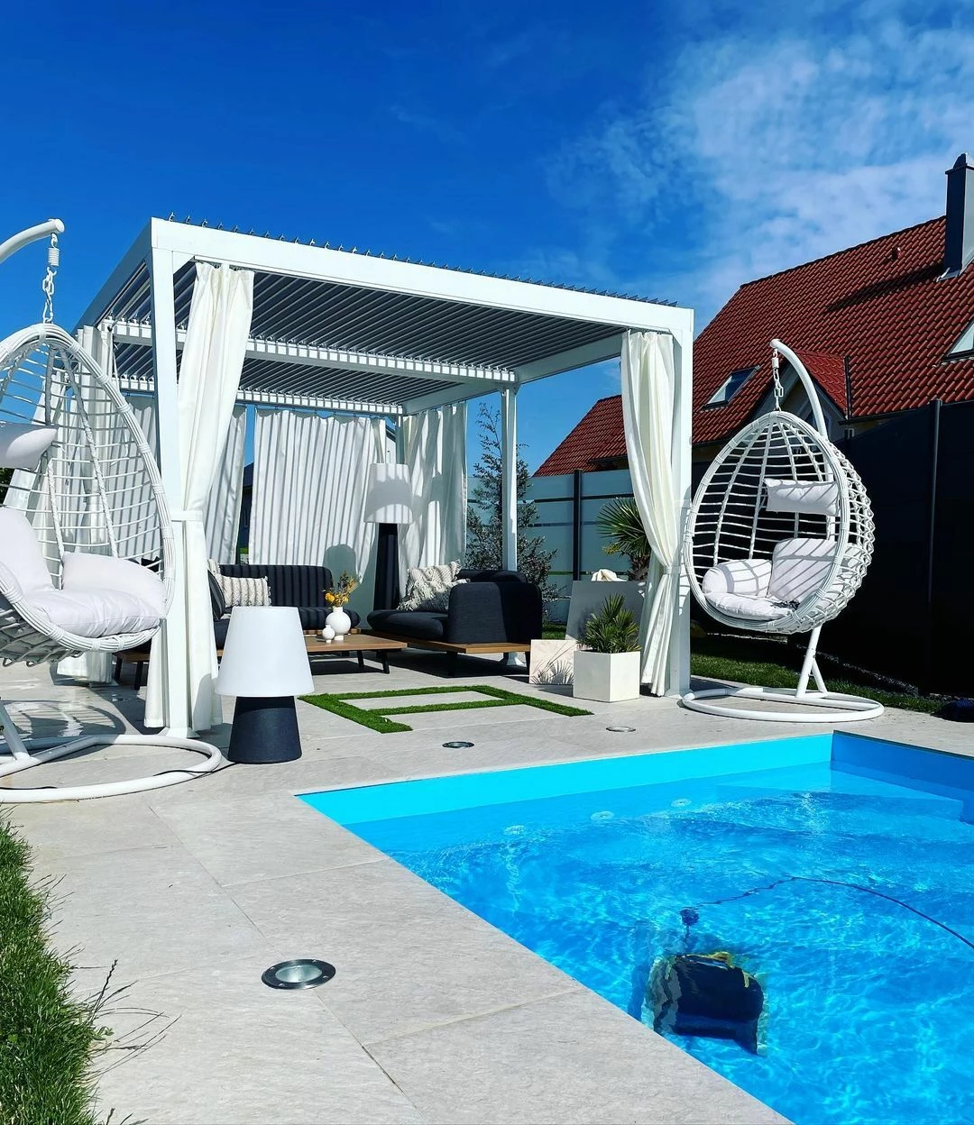 Hängesessel Mit Gestell ø 106 Cm Rattan Weiß FANO – Bild 10