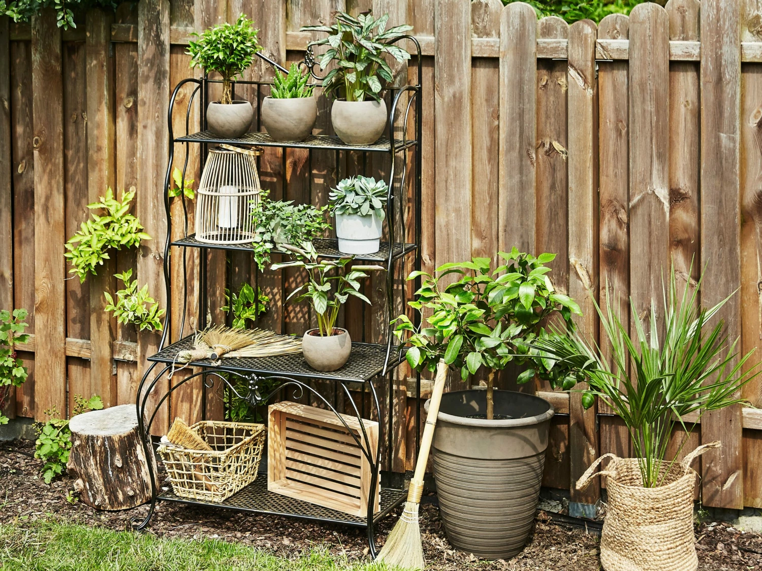 Gartenregal Schwarz Metall 4 Ablageflächen Klappbar PAVONA – Bild 2