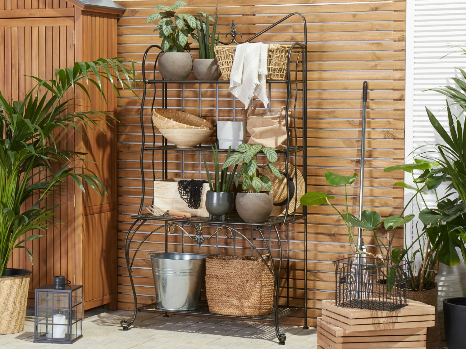 Gartenregal Schwarz Metall 4 Ablageflächen Klappbar PAVONA – Bild 3