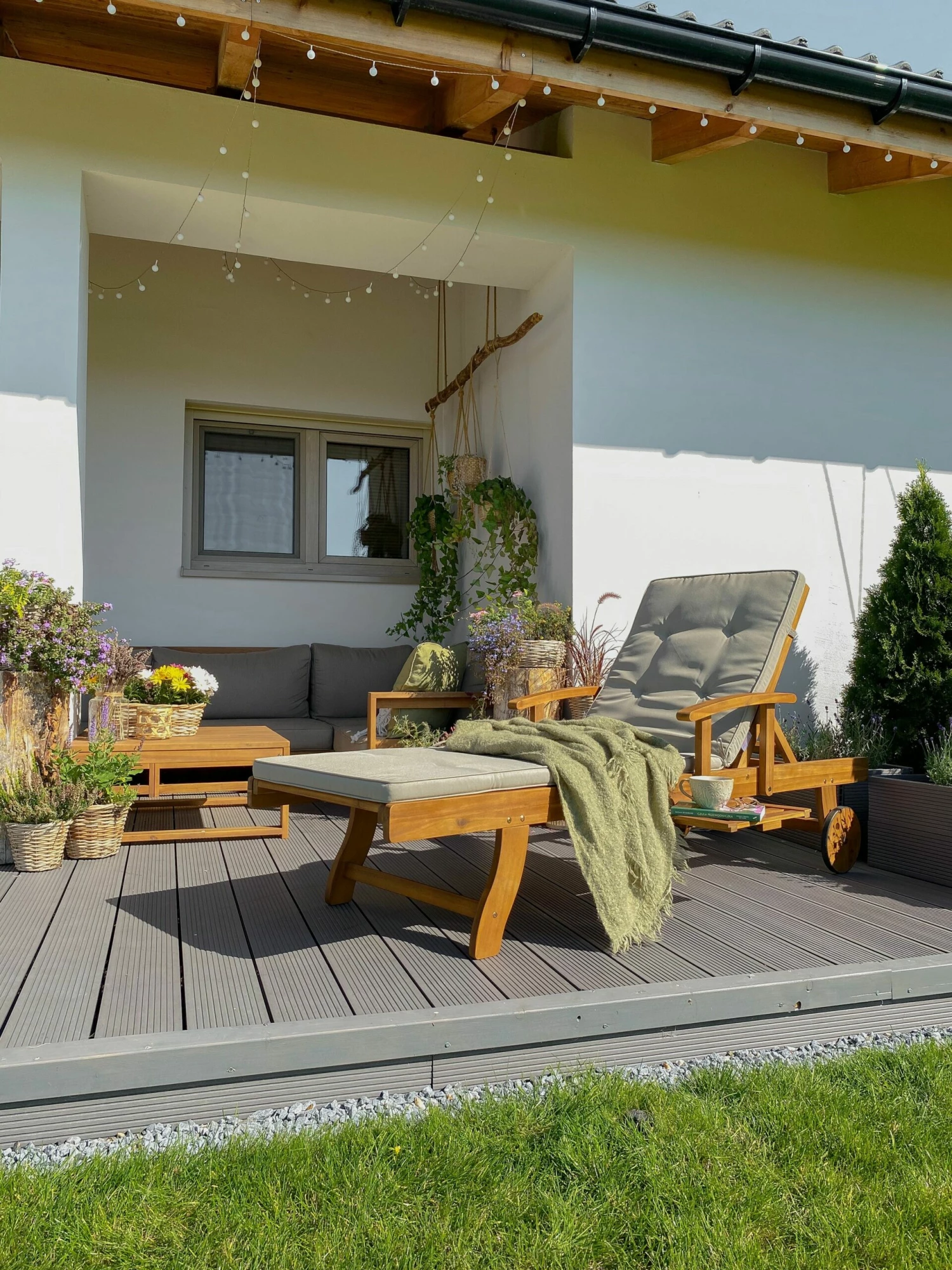 Gartenliege Akazienholz Hellbraun Auflage Grau-beige Rollbar JAVA – Bild 5