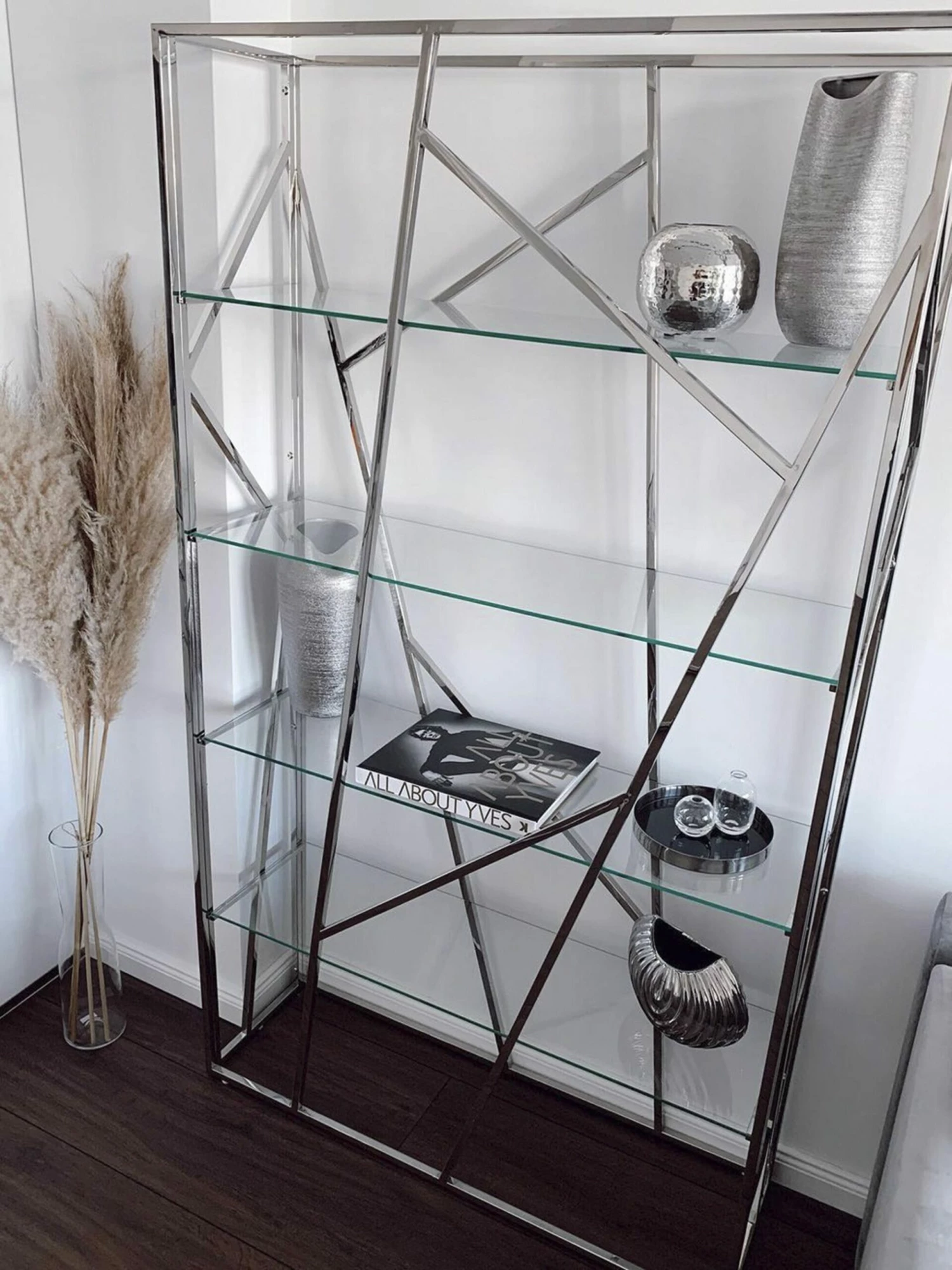 Regal Edelstahl Silber Glänzend Glasböden 4 Fächer HOXIE – Bild 3