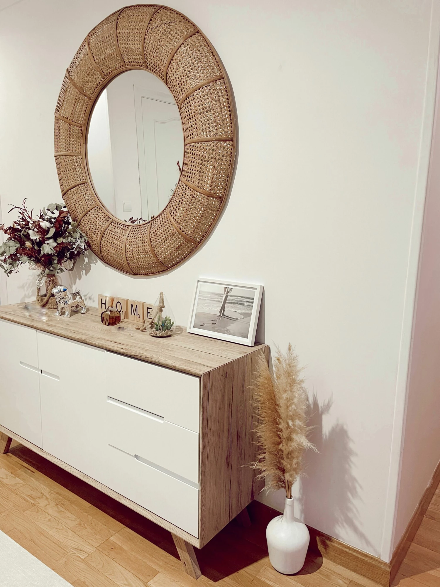 Sideboard Weiß / Heller Holzfarbton 3 Schubladen 2 Schränke FORESTER – Bild 3