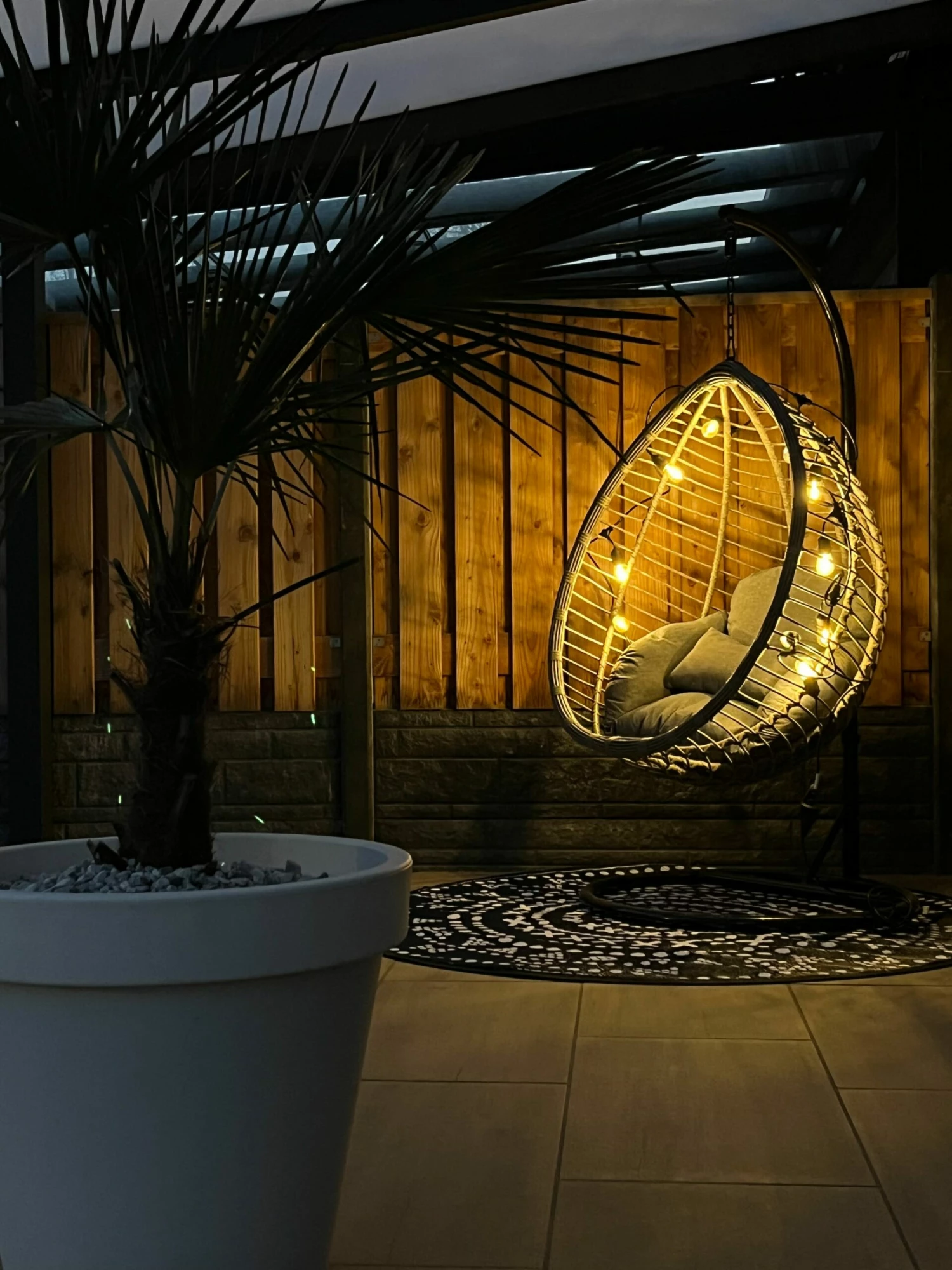 Hängesessel Mit Gestell Rattan Grau ø 97 Cm TOLLO – Bild 7