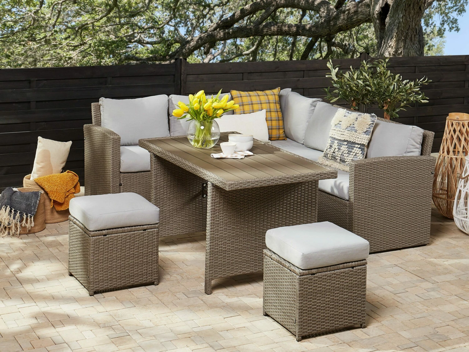Lounge Set Rattan Taupe 5-Sitzer Auflagen Hellgrau BARDI – Bild 3