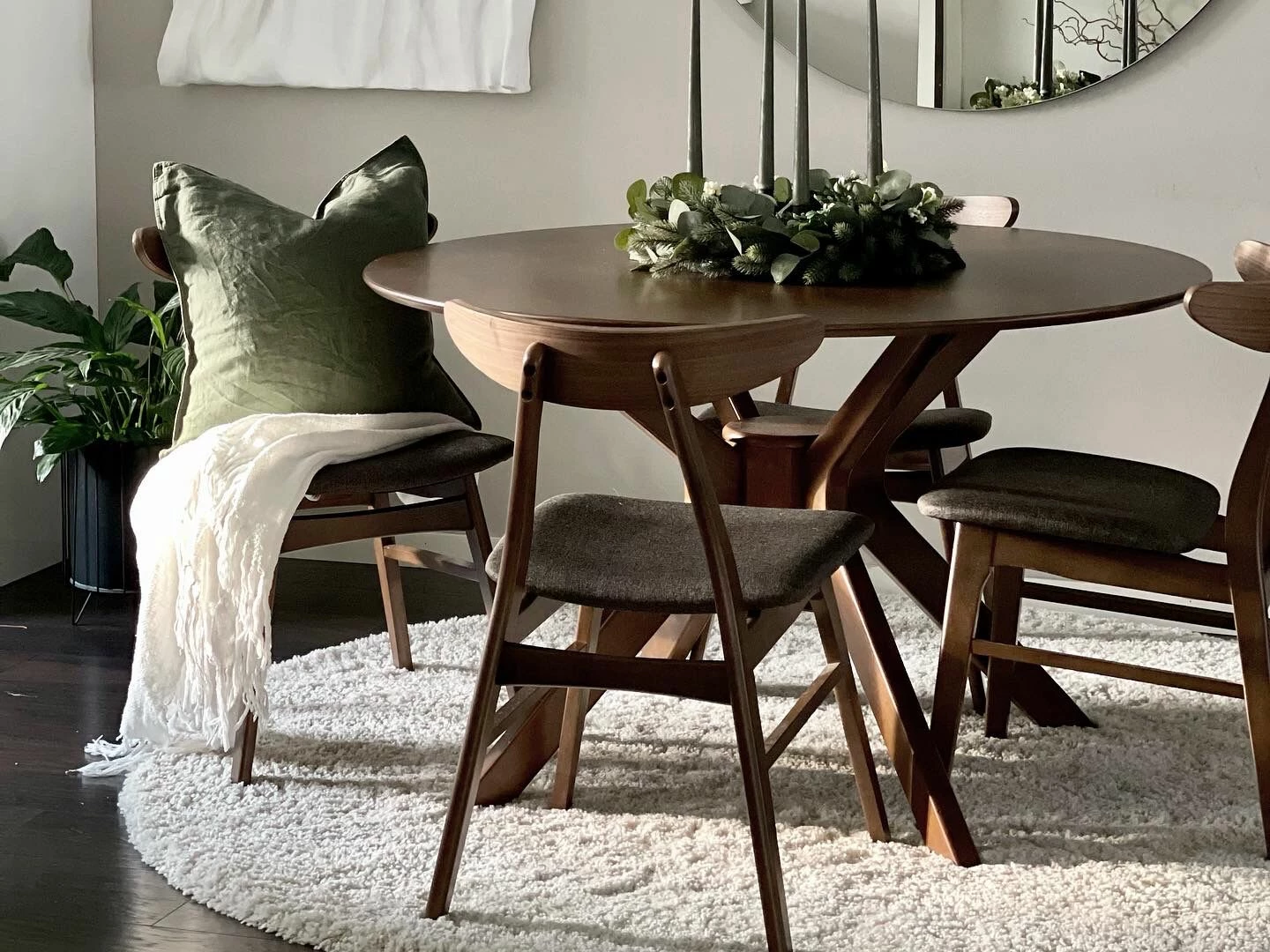 Esszimmerstuhl Gummibaumholz Dunkelgrau 2er Set LYNN – Bild 10