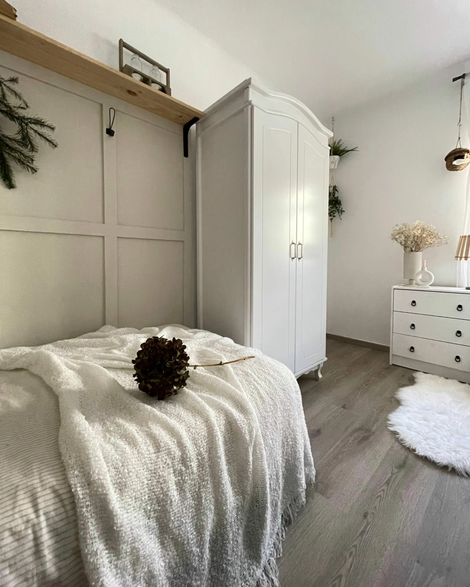 Kleiderschrank Weiß 2 Türen CAMMIN – Bild 3