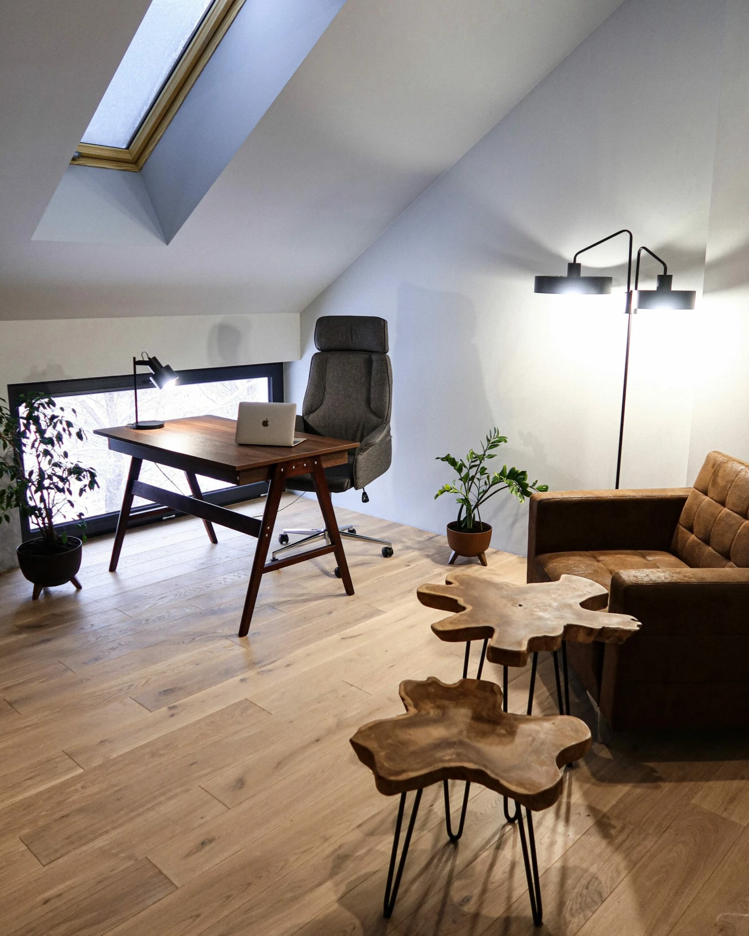 Beistelltisch 2er Set Holz Dunkelbraun / Schwarz CAMROSE – Bild 3