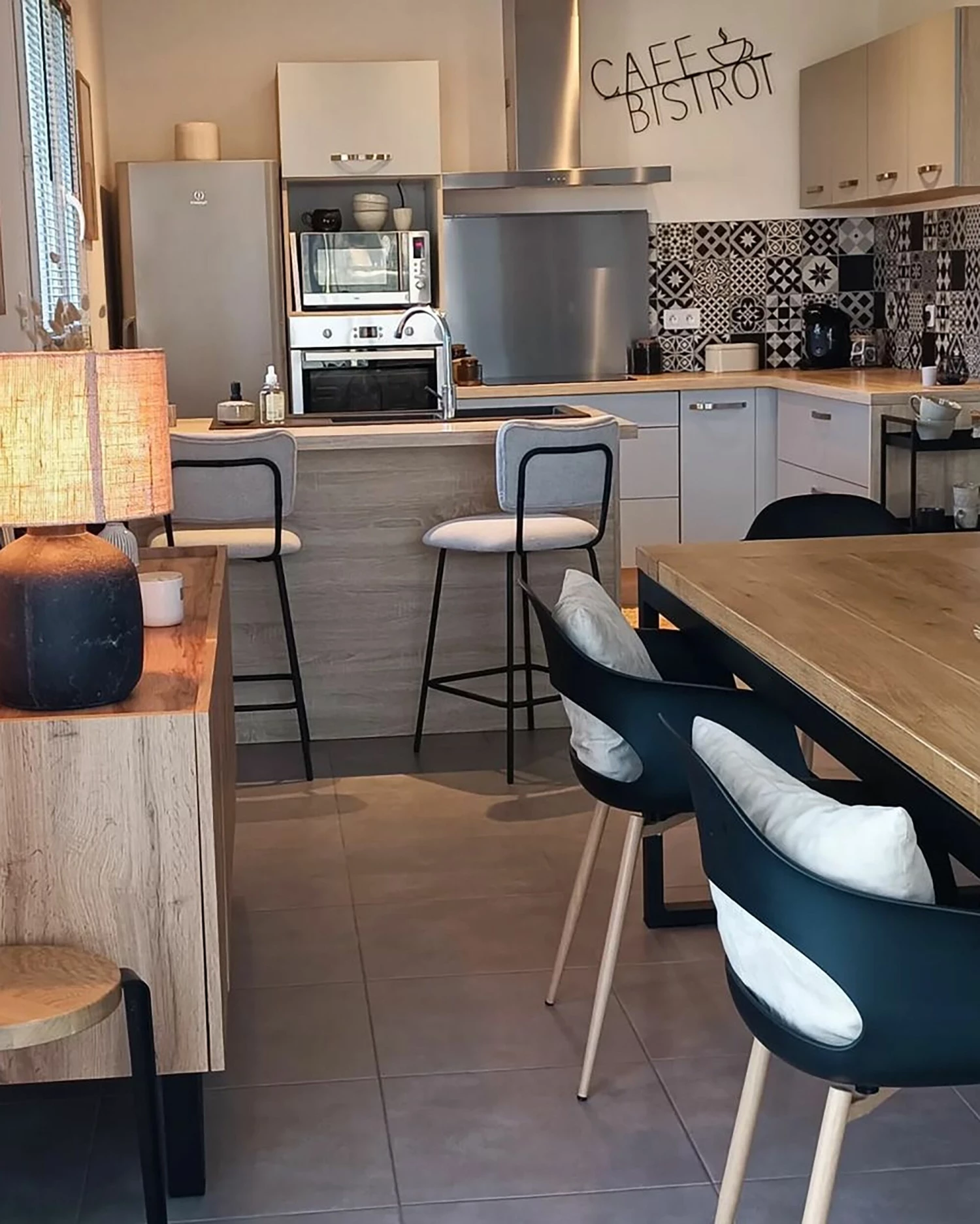 Esszimmerstuhl Kunststoff Schwarz 2er Set UTICA – Bild 3