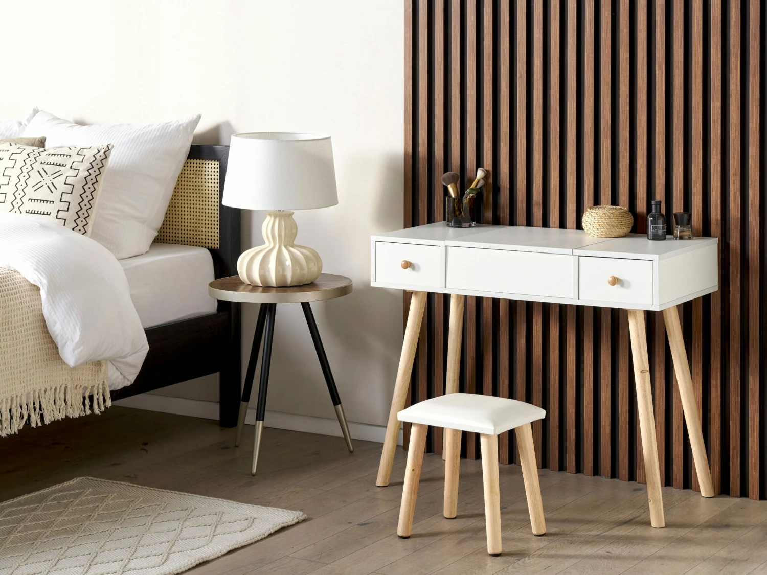 Schminktisch Mit 2 Schubladen, Hochklappbarem Spiegel Und Hocker Weiß BRIOUDE – Bild 3