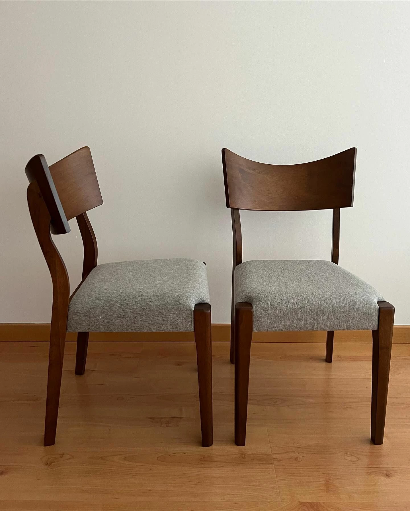 Esszimmerstuhl Gummibaumholz Dunkelbraun / Grau 2er Set EDEN – Bild 3